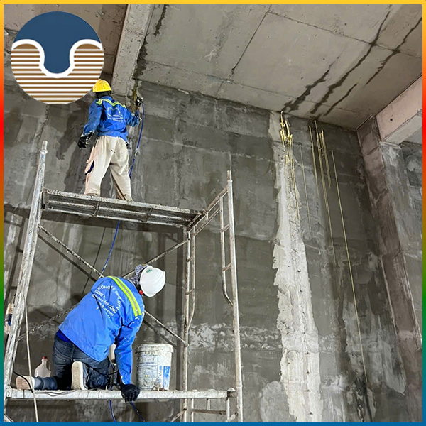 Bơm xử lý vết nứt KCN Phú Mỹ